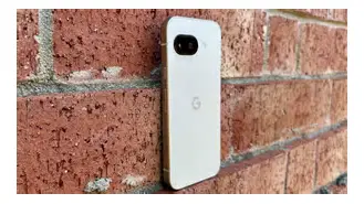 Spec Battle: Google Pixel 10A vs Samsung Galaxy S26 — Is It Worth Upgrading?